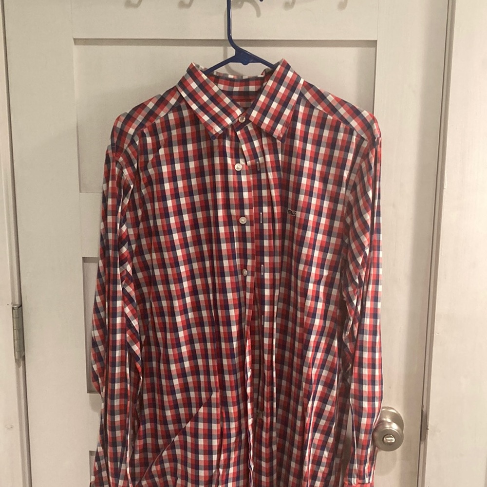 Red, white, blue plaid vineyard vines button-down L